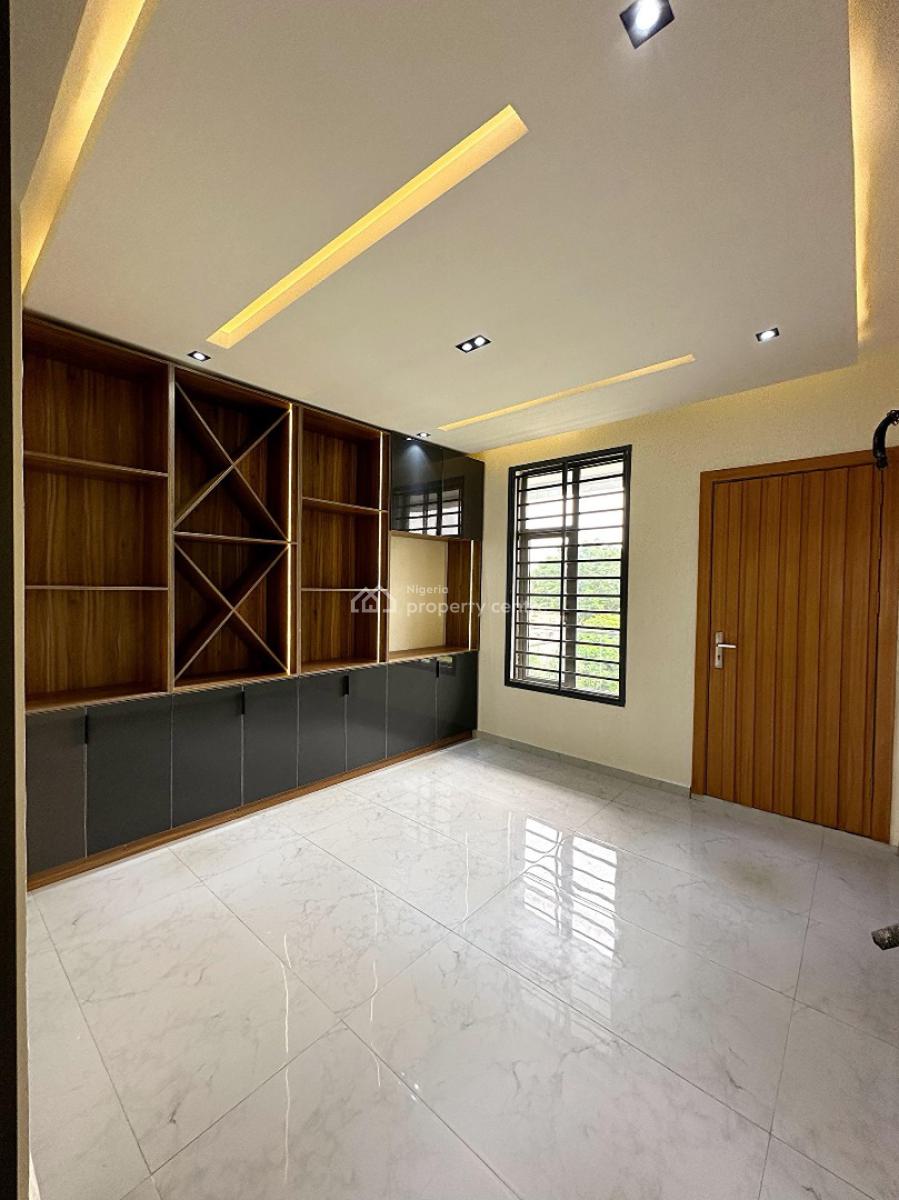 5 Bedroom Fully Detached, Ajah, Lagos, Detached Duplex for Sale