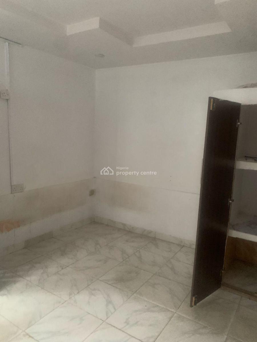 One Bedroom, Fola Agoro, Yaba, Lagos, Mini Flat (room and Parlour) for Rent