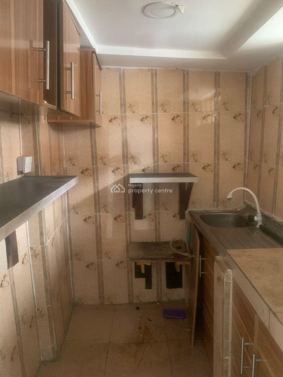 One Bedroom, Fola Agoro, Yaba, Lagos, Mini Flat (room and Parlour) for Rent