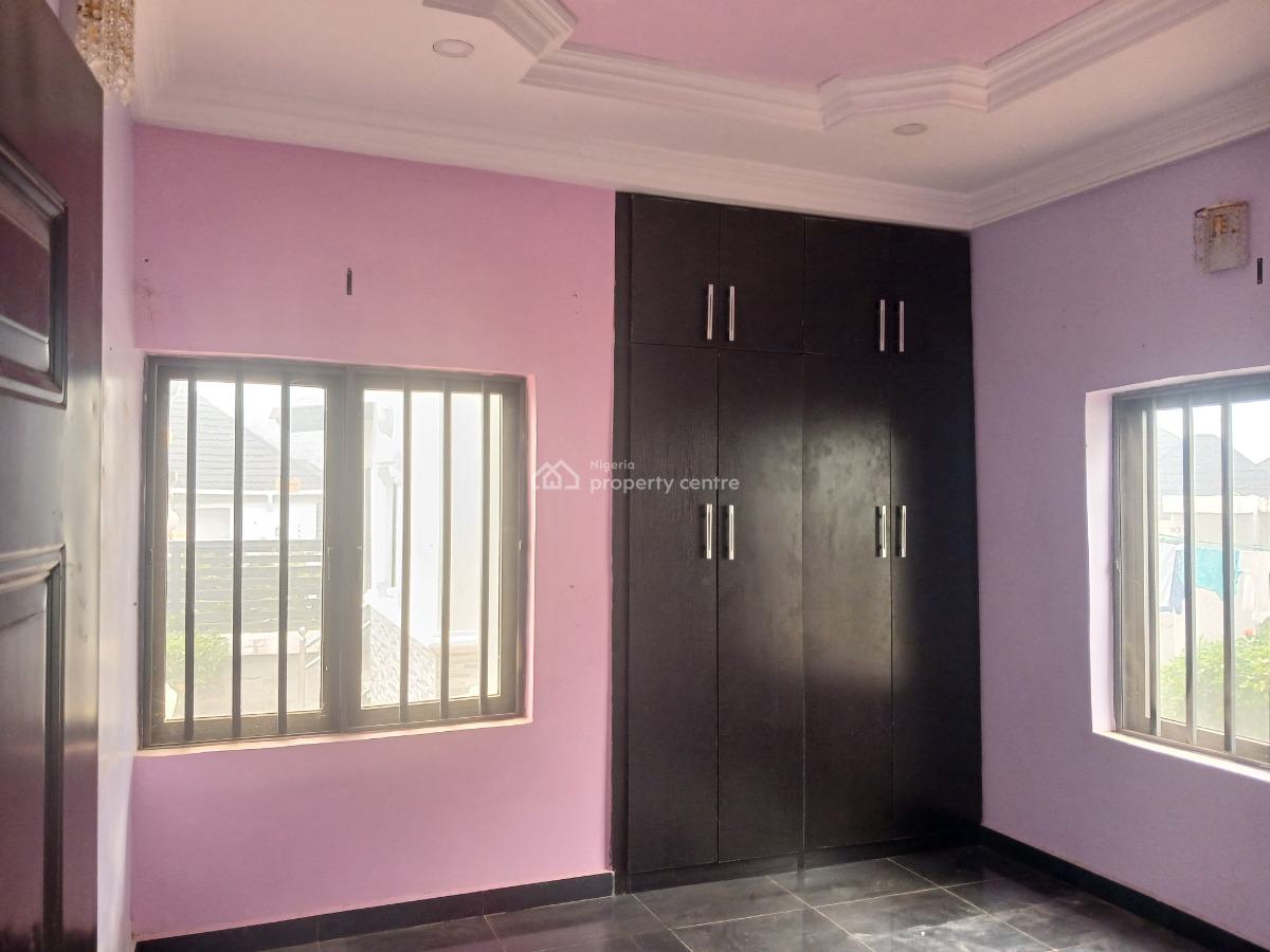 Standard 3-bedroom Bungalow, Queens Estate Gwarimpa Extension, Gwarinpa, Abuja, Flat / Apartment for Rent