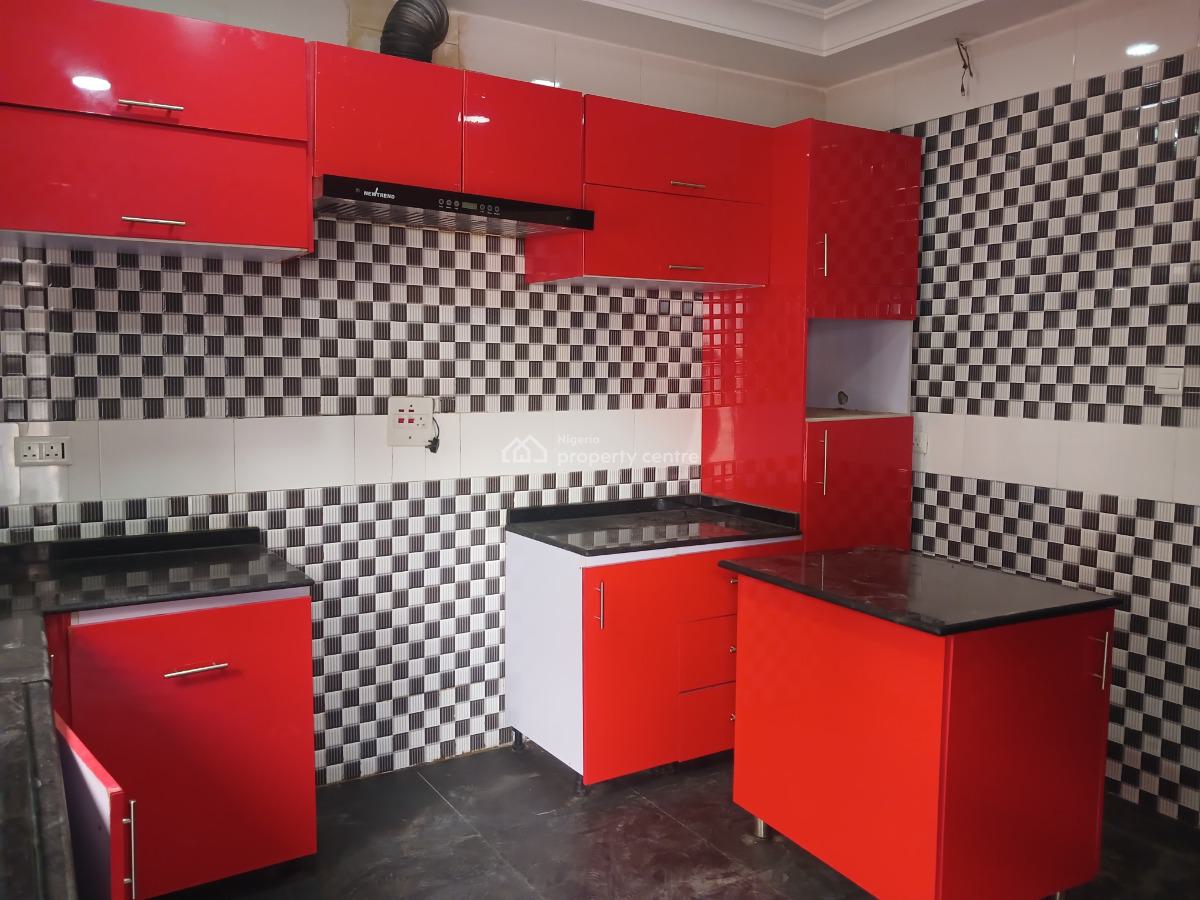Standard 3-bedroom Bungalow, Queens Estate Gwarimpa Extension, Gwarinpa, Abuja, Flat / Apartment for Rent