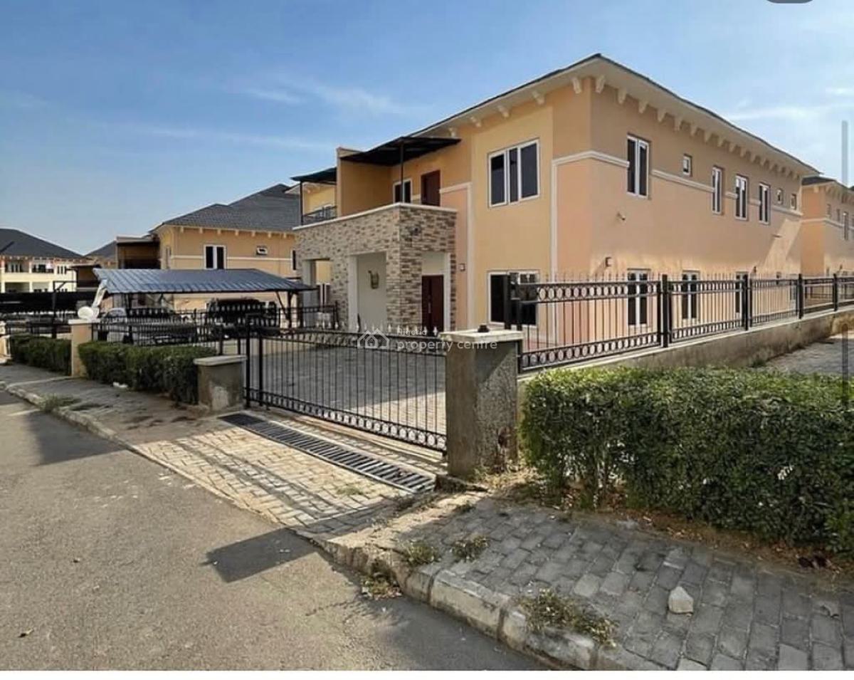Massive 4 Bedrooms Semi-detached Duplex with Bq, Katampe, Katampe Extension, Katampe, Abuja, Semi-detached Duplex for Sale