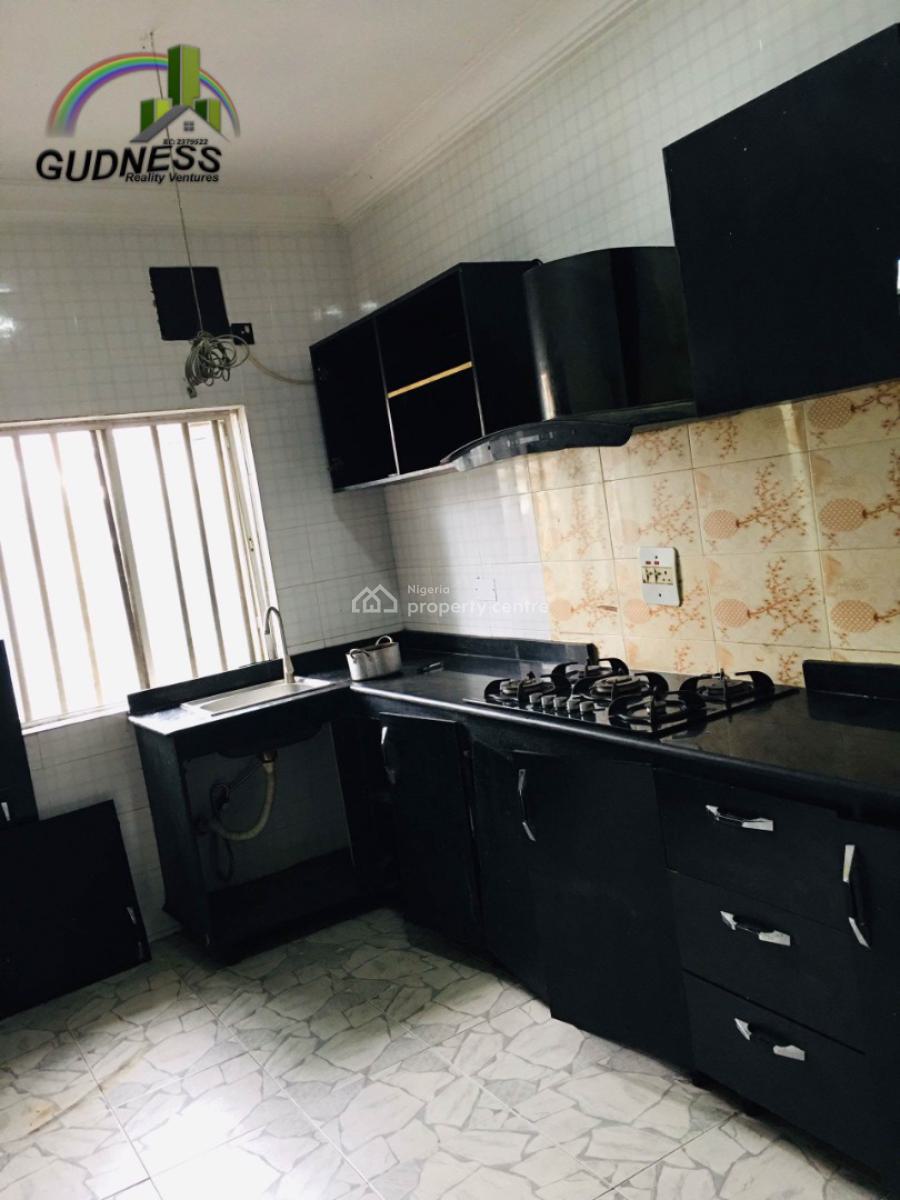 Spacious 2 Bedroom Flat, Mobile Road, Ilaje, Ajah, Lagos, Flat / Apartment for Rent