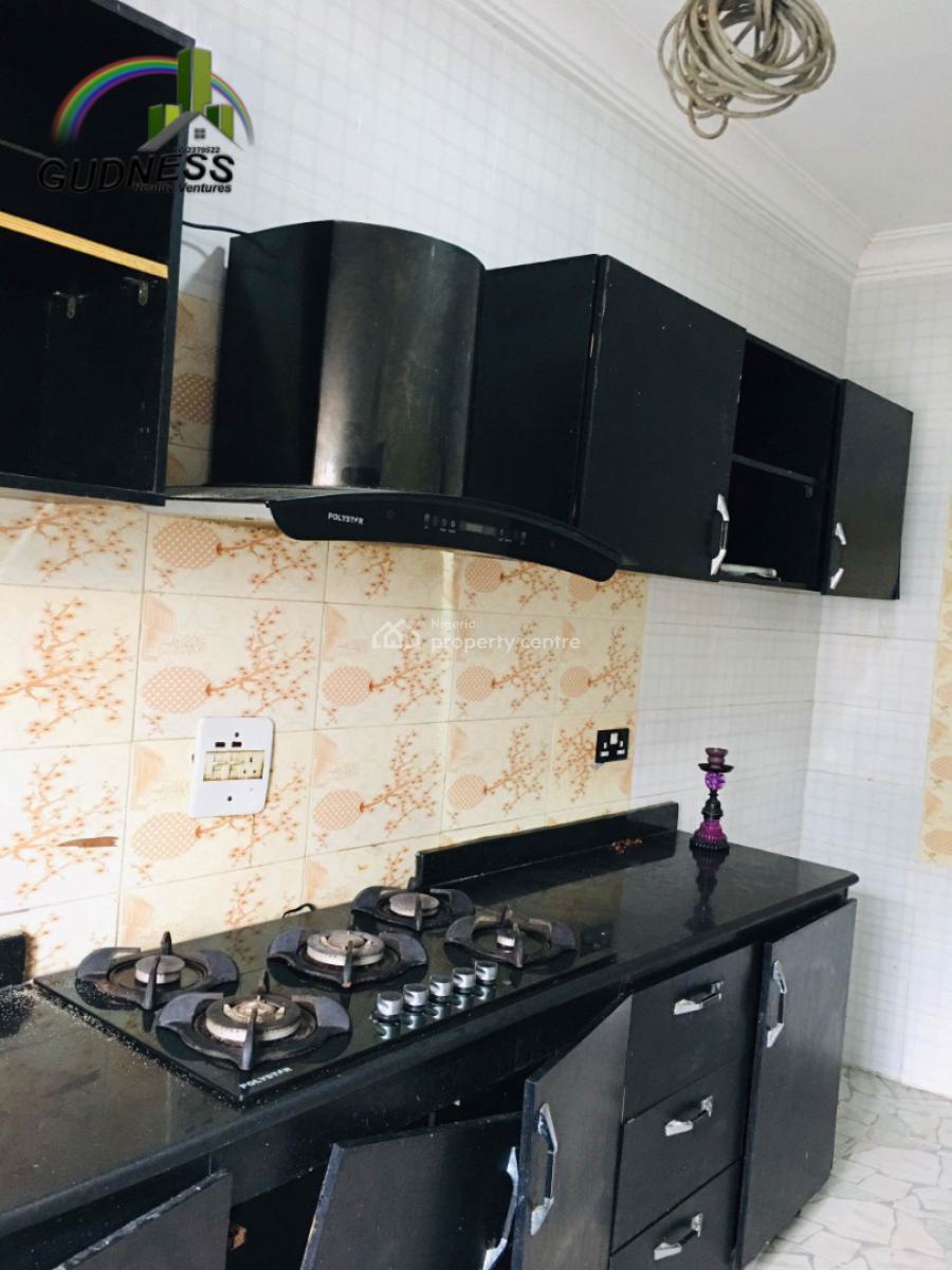 Spacious 2 Bedroom Flat, Mobile Road, Ilaje, Ajah, Lagos, Flat / Apartment for Rent