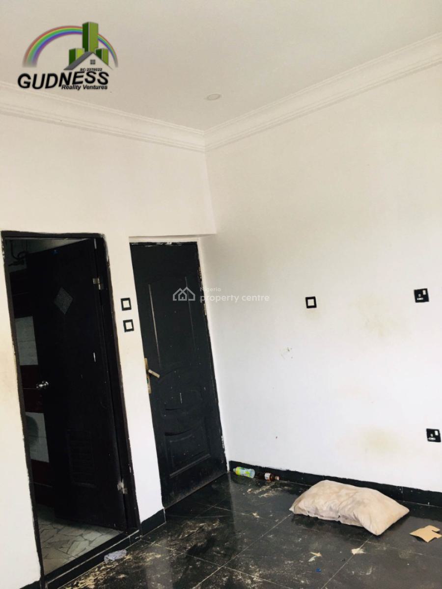 Spacious 2 Bedroom Flat, Mobile Road, Ilaje, Ajah, Lagos, Flat / Apartment for Rent