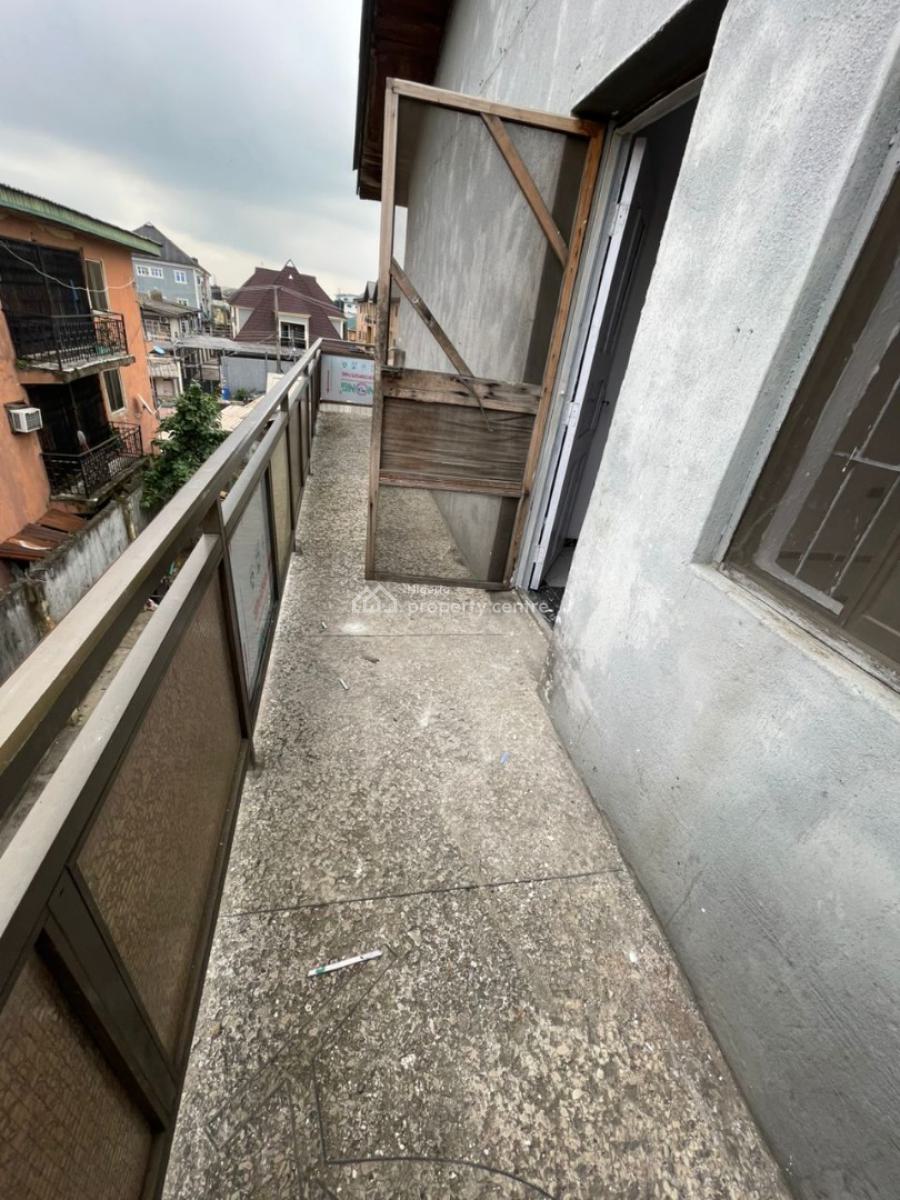 Newly Renovated & Spacious Miniflat Apartment,, Doyin Omololu Street, Alapere, Ketu, Lagos, Mini Flat (room and Parlour) for Rent