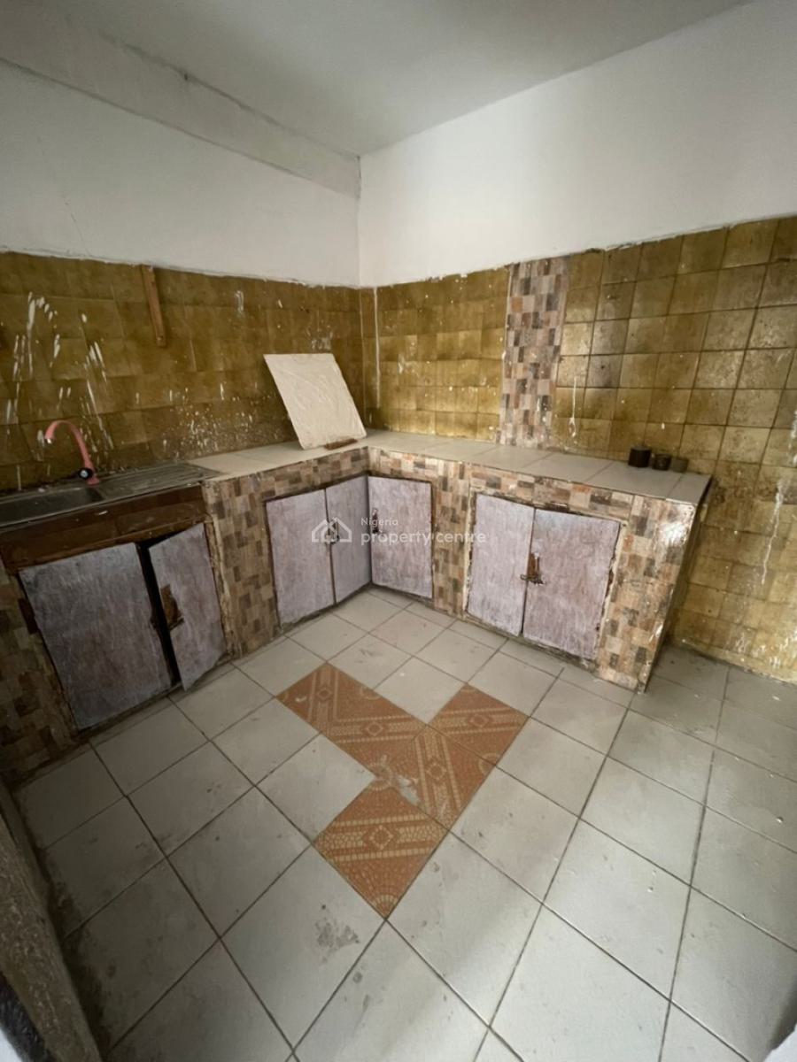 Newly Renovated & Spacious Miniflat Apartment,, Doyin Omololu Street, Alapere, Ketu, Lagos, Mini Flat (room and Parlour) for Rent