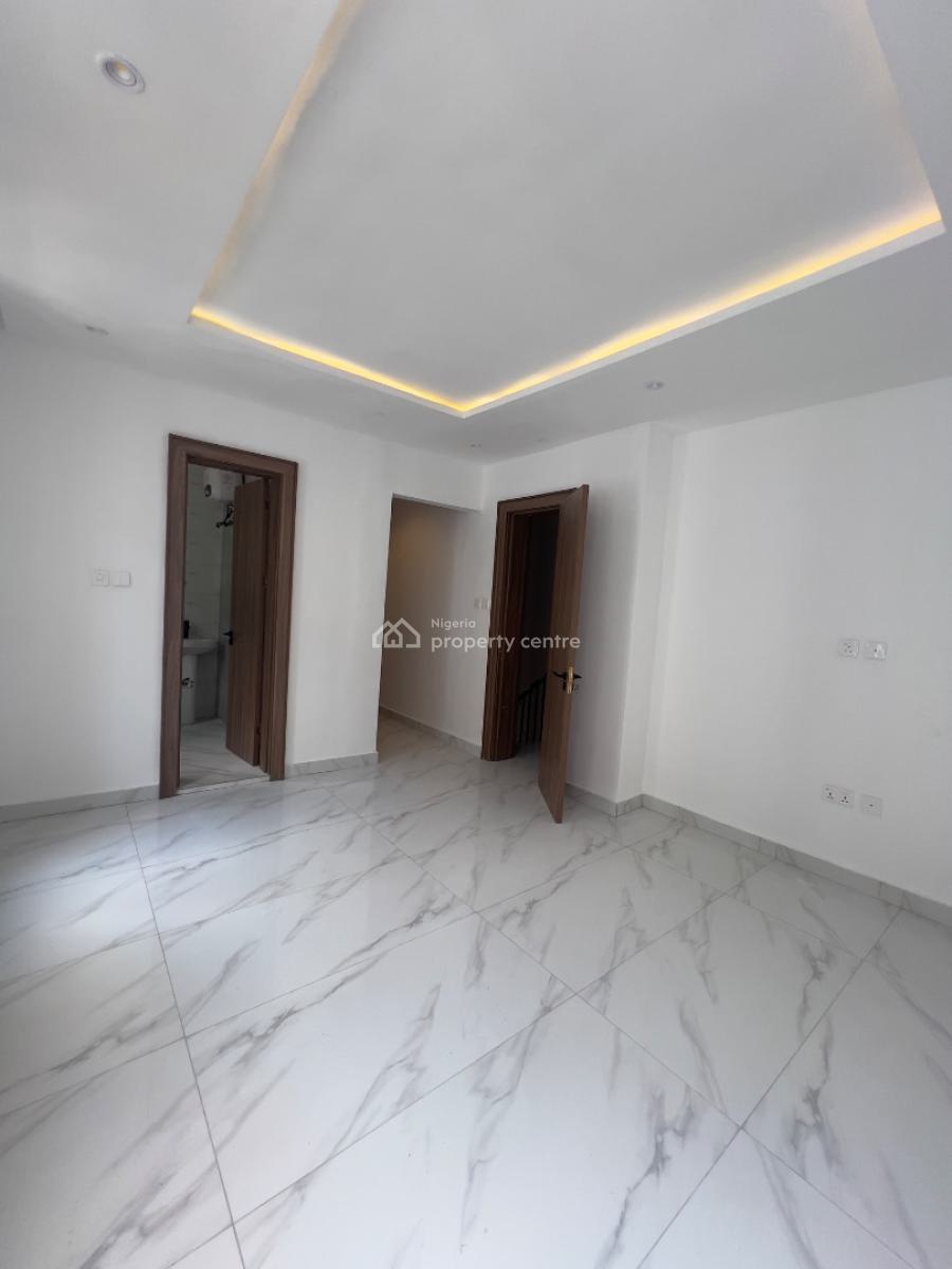 Exquisite 4bedroom Maisonette, Lekki Phase 1, Lekki, Lagos, Flat / Apartment for Rent