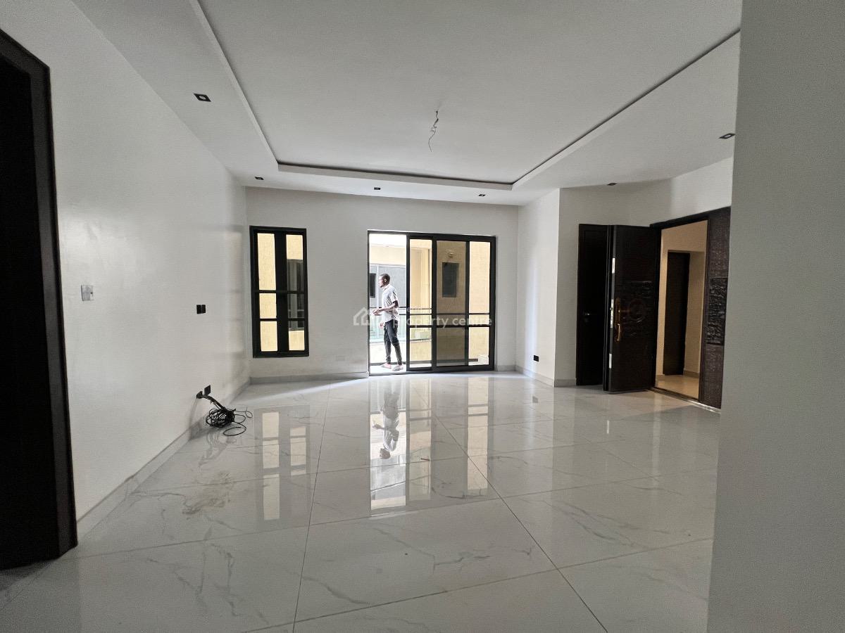 Newly Built 2 Bedroom Apartment with a Room Bq, Lekki Phase 1, Lekki, Lagos, Flat / Apartment for Rent