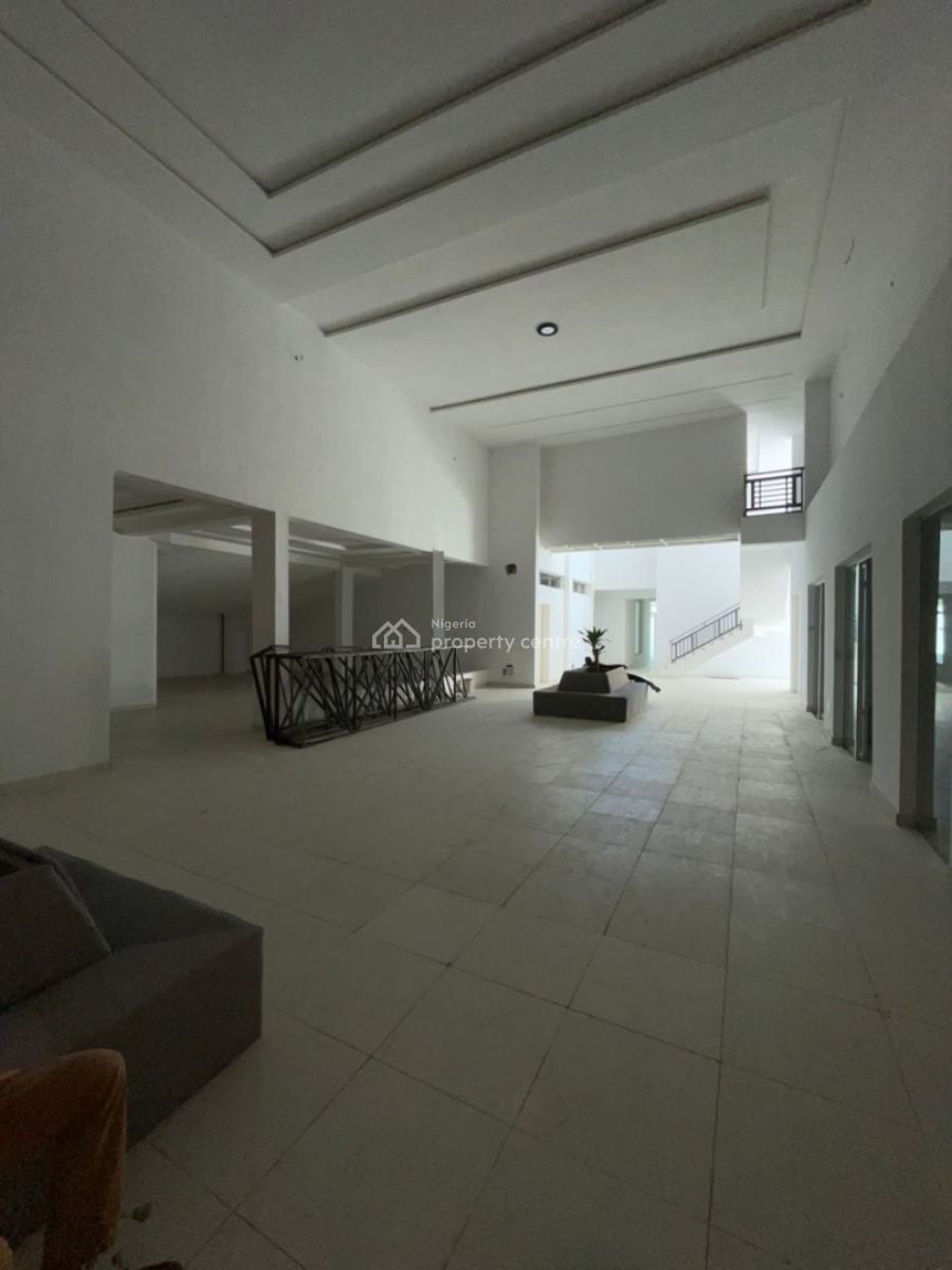 Shop Or an Office Space, Ajah, Lagos, Commercial Property for Rent