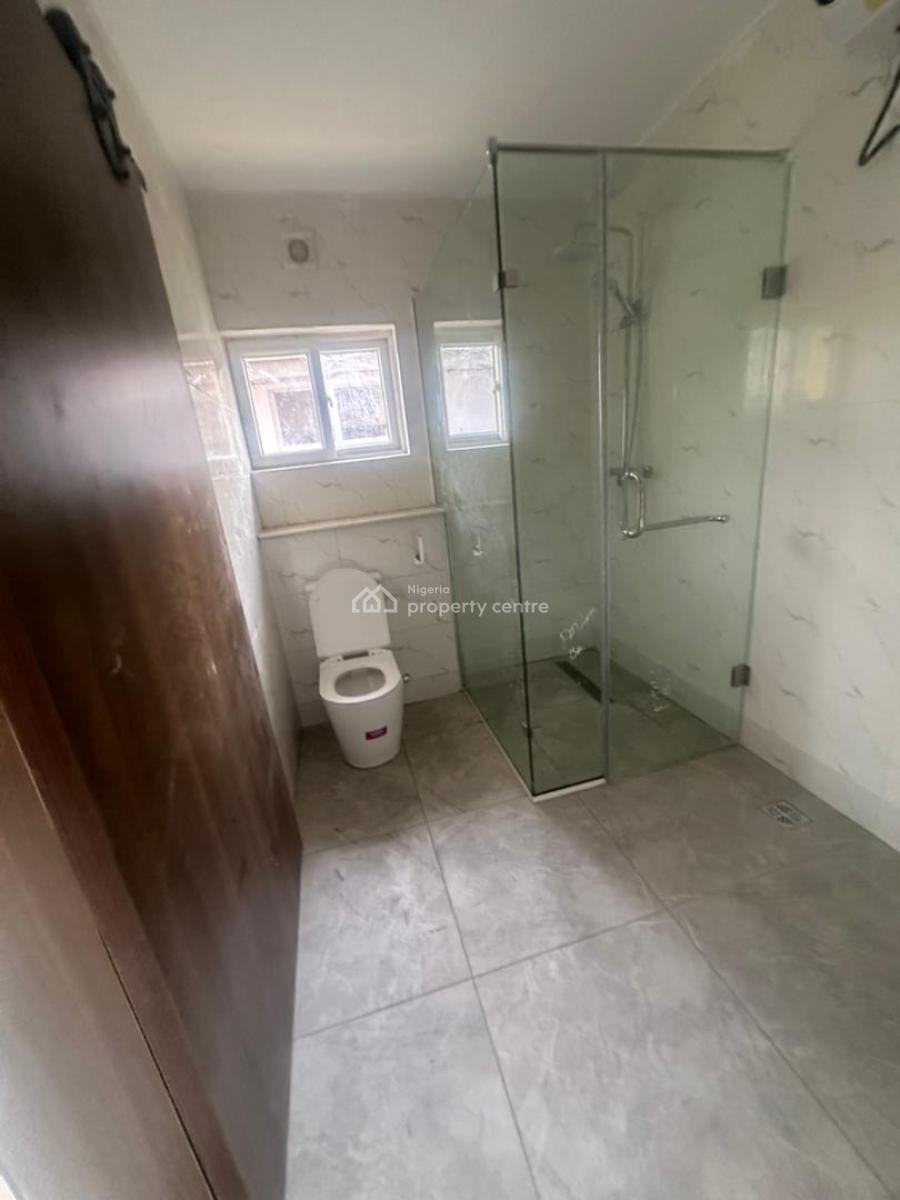 Well Renovated Four Bedroom Semi Detached House with Bq., Oniru, Victoria Island (vi), Lagos, Semi-detached Duplex for Sale