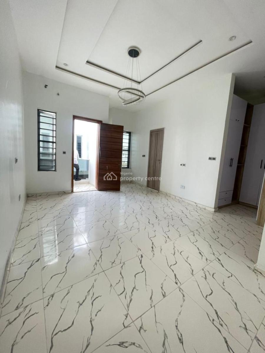Specious 4bedroom, Ikota, Lekki, Lagos, Terraced Duplex for Rent
