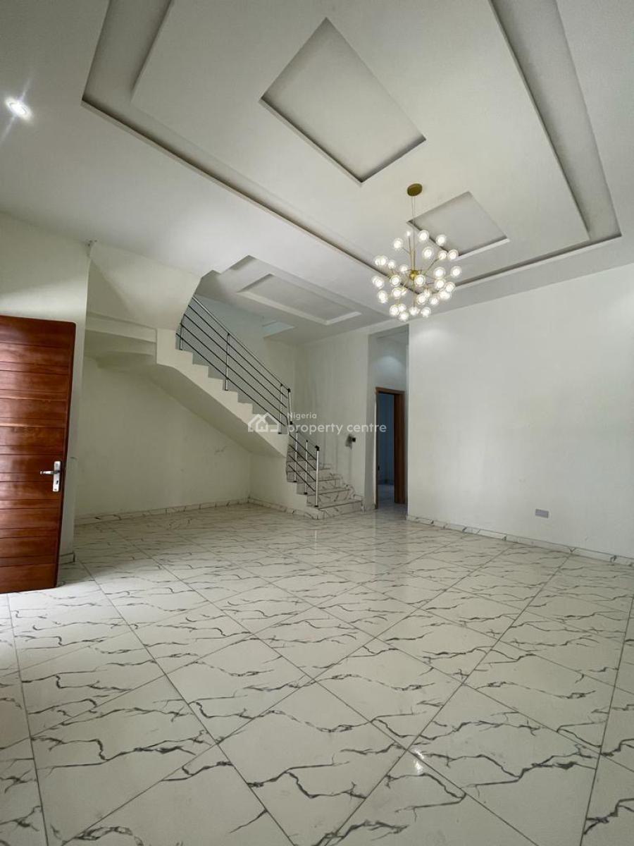 Specious 4bedroom, Ikota, Lekki, Lagos, Terraced Duplex for Rent