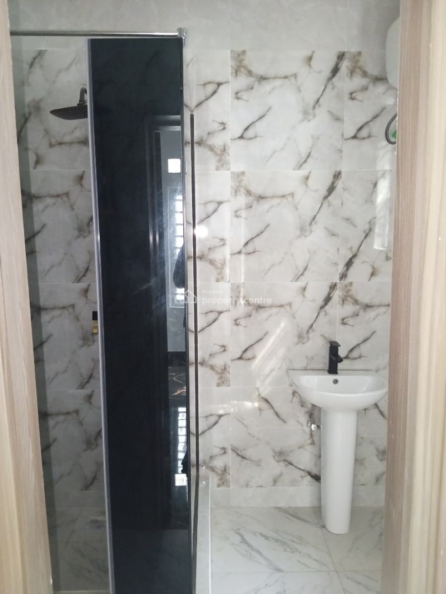Brand New 2 Bedroom Flat, Mobile Road Ajah, Ilaje, Ajah, Lagos, Block of Flats for Sale