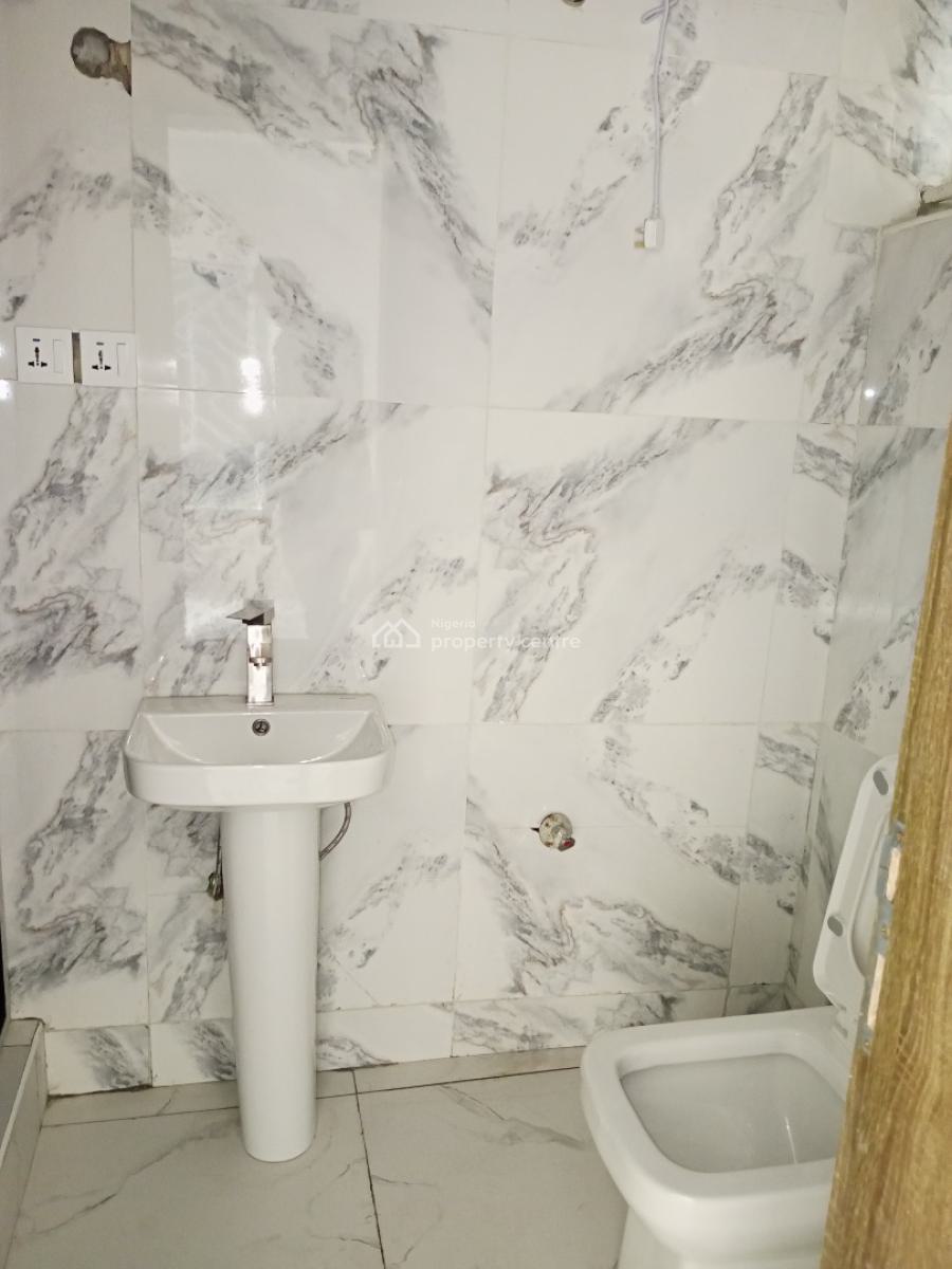 Brand New 2 Bedroom Flat with Bq, Mobile Road Ajah, Ilaje, Ajah, Lagos, Block of Flats for Sale
