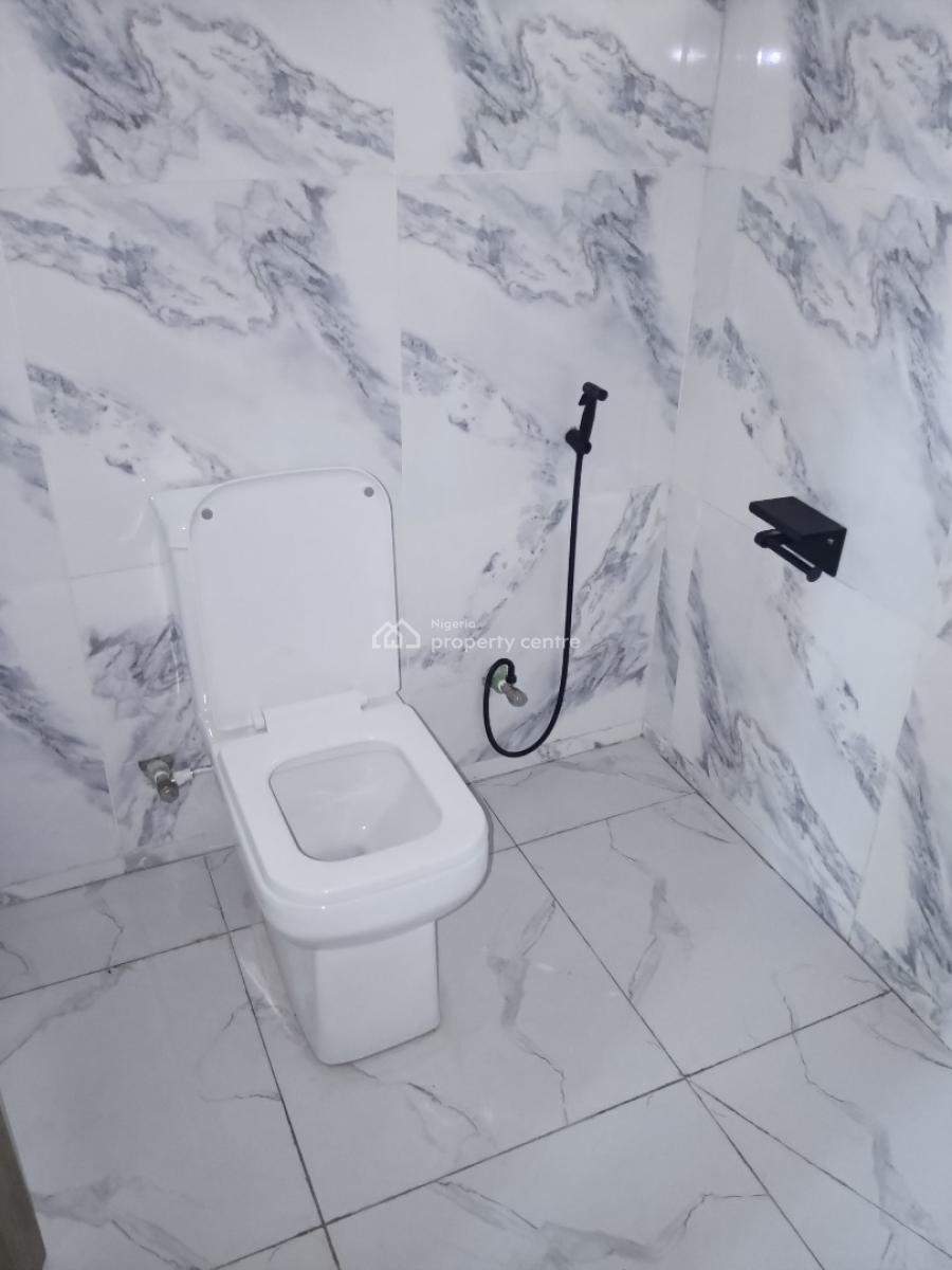 Brand New 2 Bedroom Flat with Bq, Mobile Road Ajah, Ilaje, Ajah, Lagos, Block of Flats for Sale