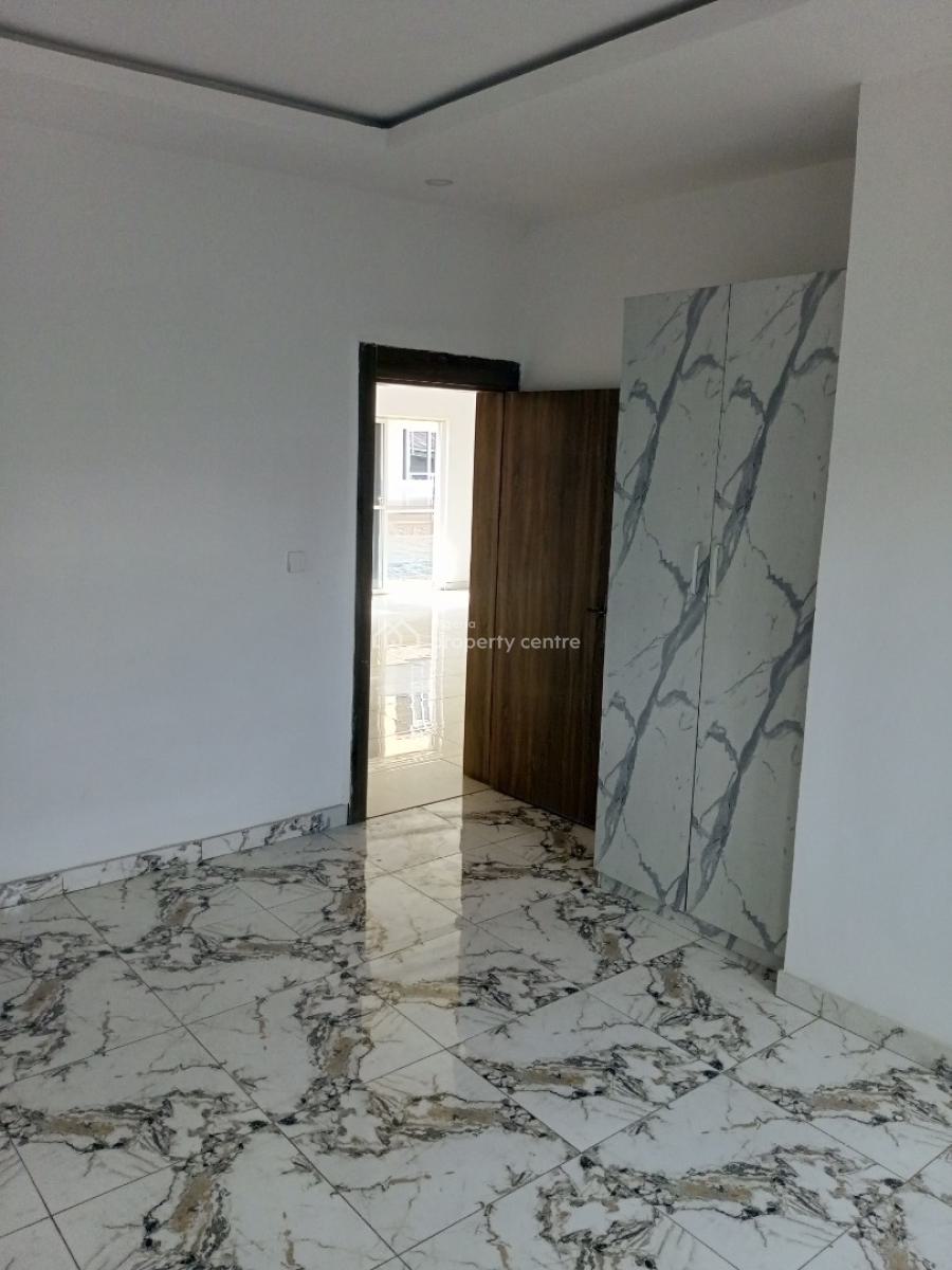Brand New 2 Bedroom Flat with Bq, Mobile Road Ajah, Ilaje, Ajah, Lagos, Block of Flats for Sale