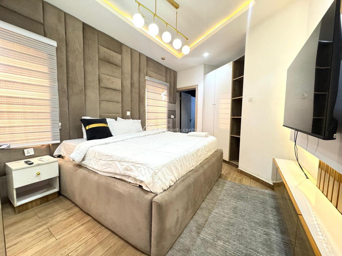 Luxurious 2-bedroom Apartment, Lekki Phase 1, Lekki, Lagos, Flat / Apartment Short Let