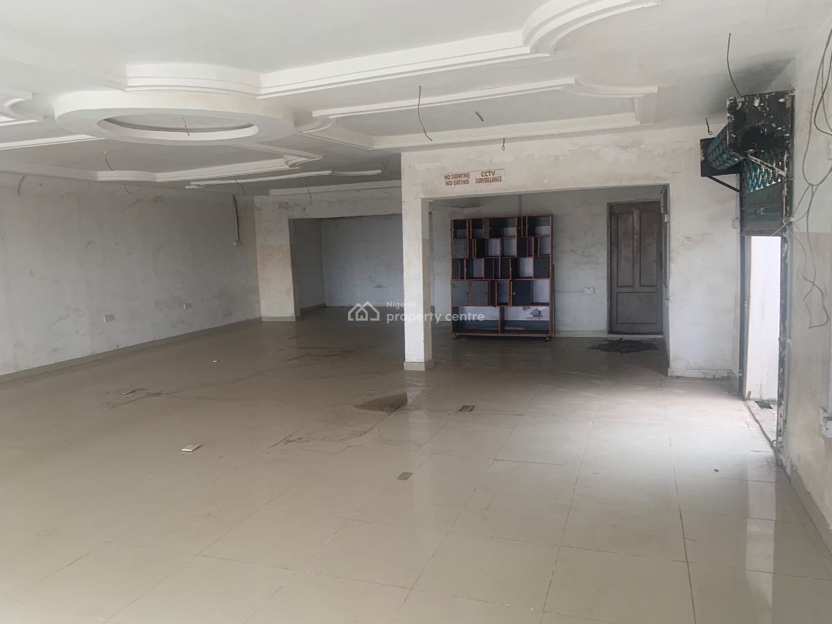 Commercial Space Measuring 500sqm on The First Floor, Agege, Lagos, Commercial Property for Rent