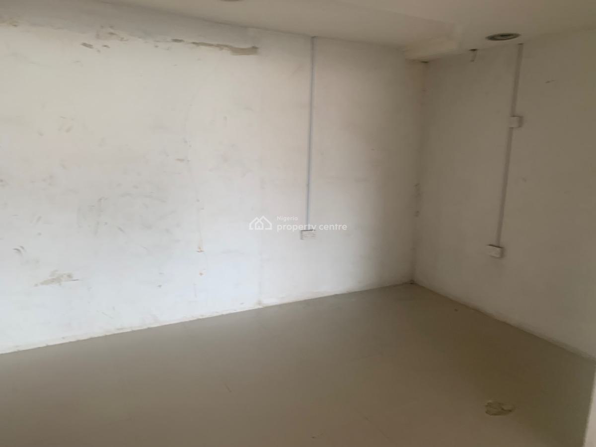 Commercial Space Measuring 500sqm on The First Floor, Agege, Lagos, Commercial Property for Rent
