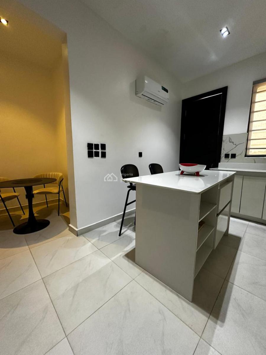 3 Bedroom Apartment with Bq, Off Omorinre Johnson, Lekki Phase 1, Lekki Phase 1, Lekki, Lagos, House for Sale