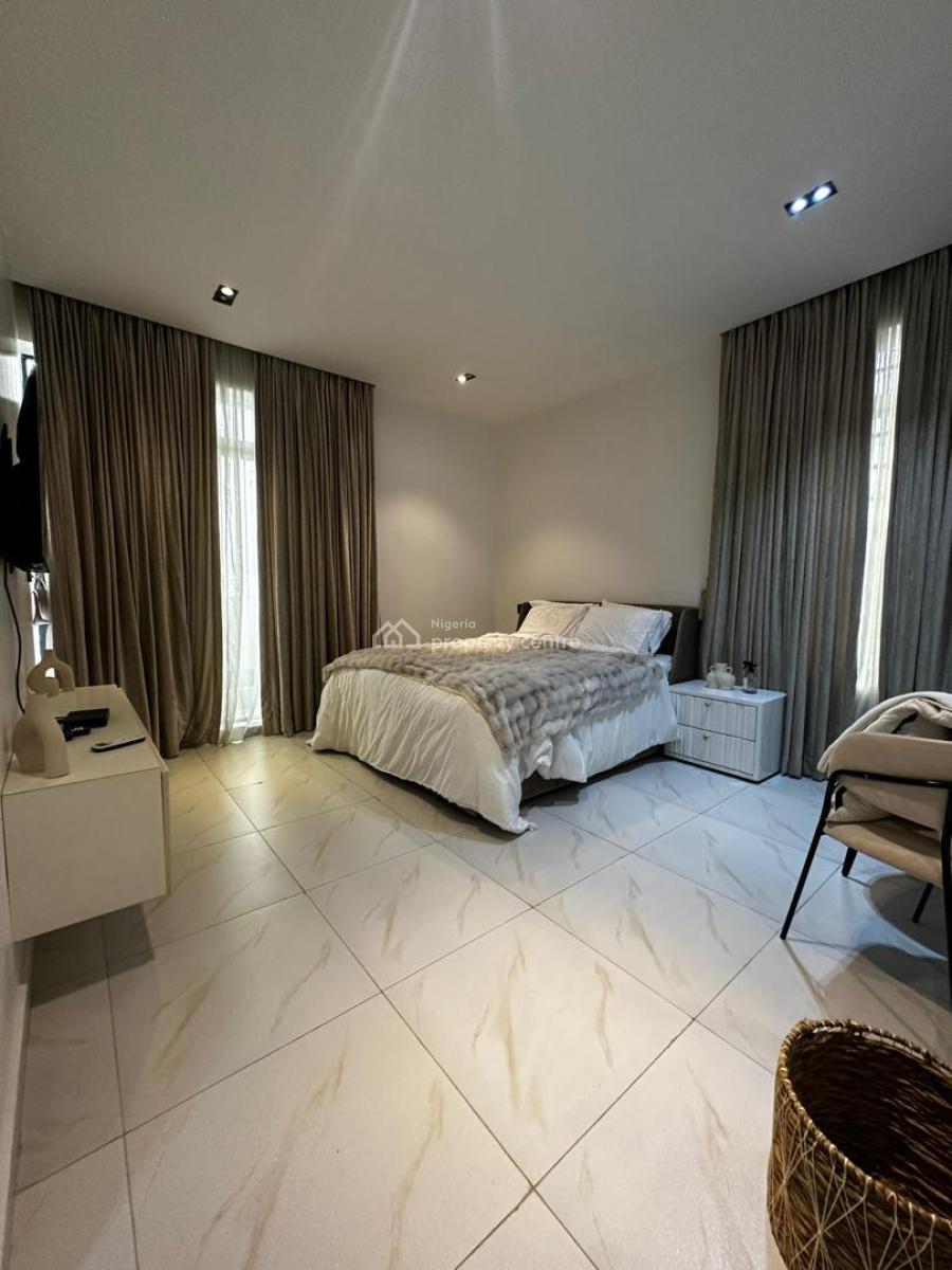 3 Bedroom Apartment with Bq, Off Omorinre Johnson, Lekki Phase 1, Lekki Phase 1, Lekki, Lagos, House for Sale