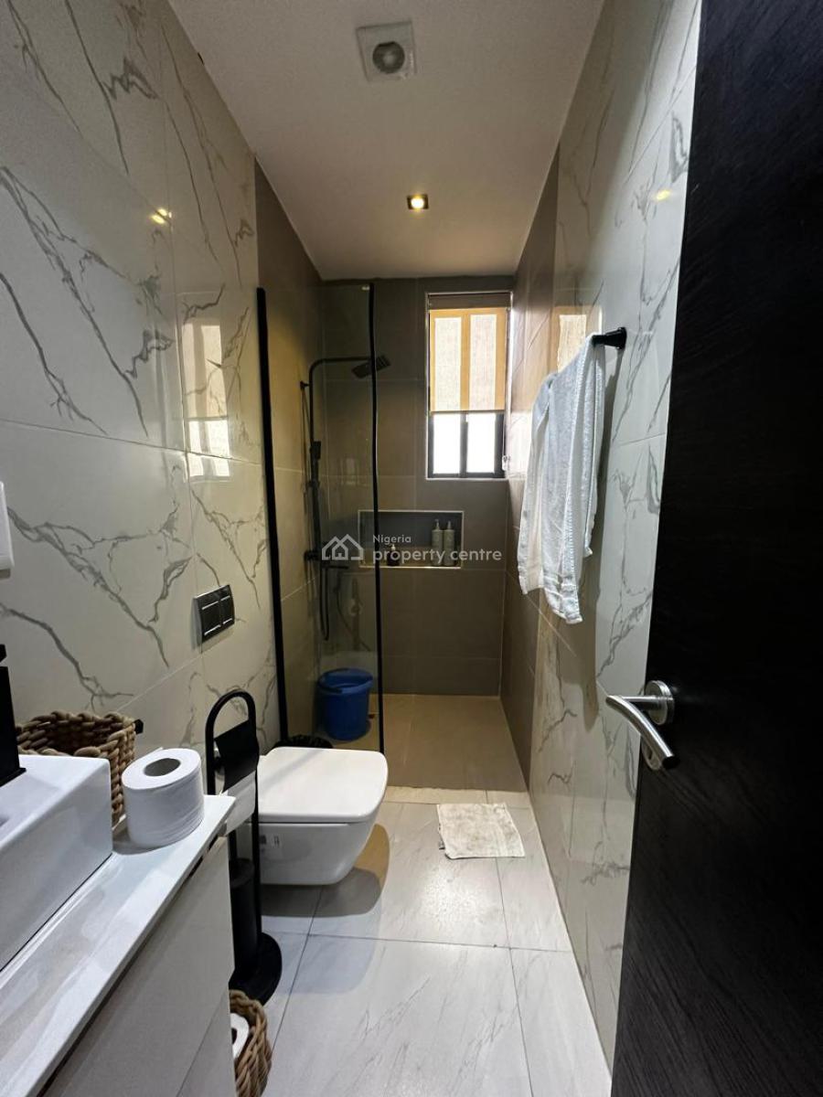 3 Bedroom Apartment with Bq, Off Omorinre Johnson, Lekki Phase 1, Lekki Phase 1, Lekki, Lagos, House for Sale