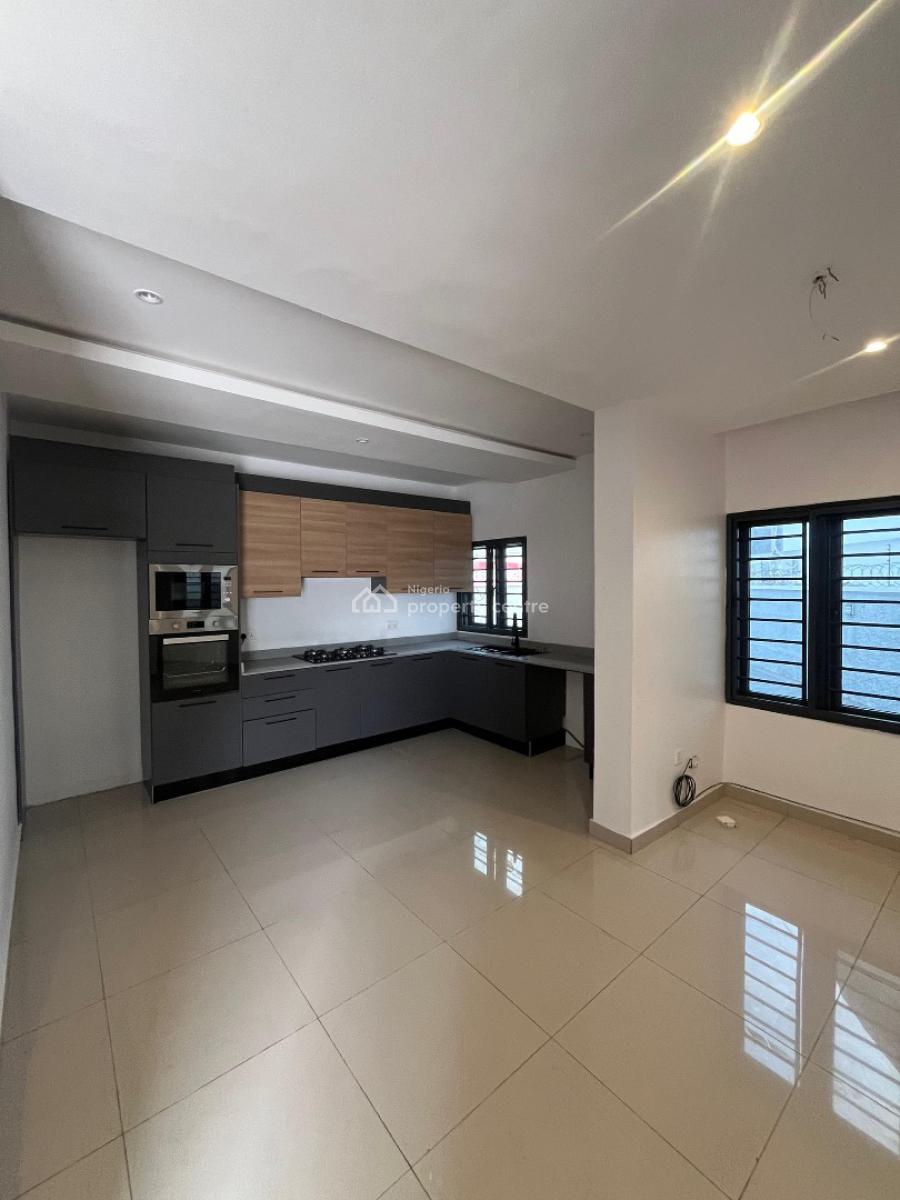 1 Bedroom Apartment, Lekki Phase 1, Lekki, Lagos, Flat / Apartment for Sale