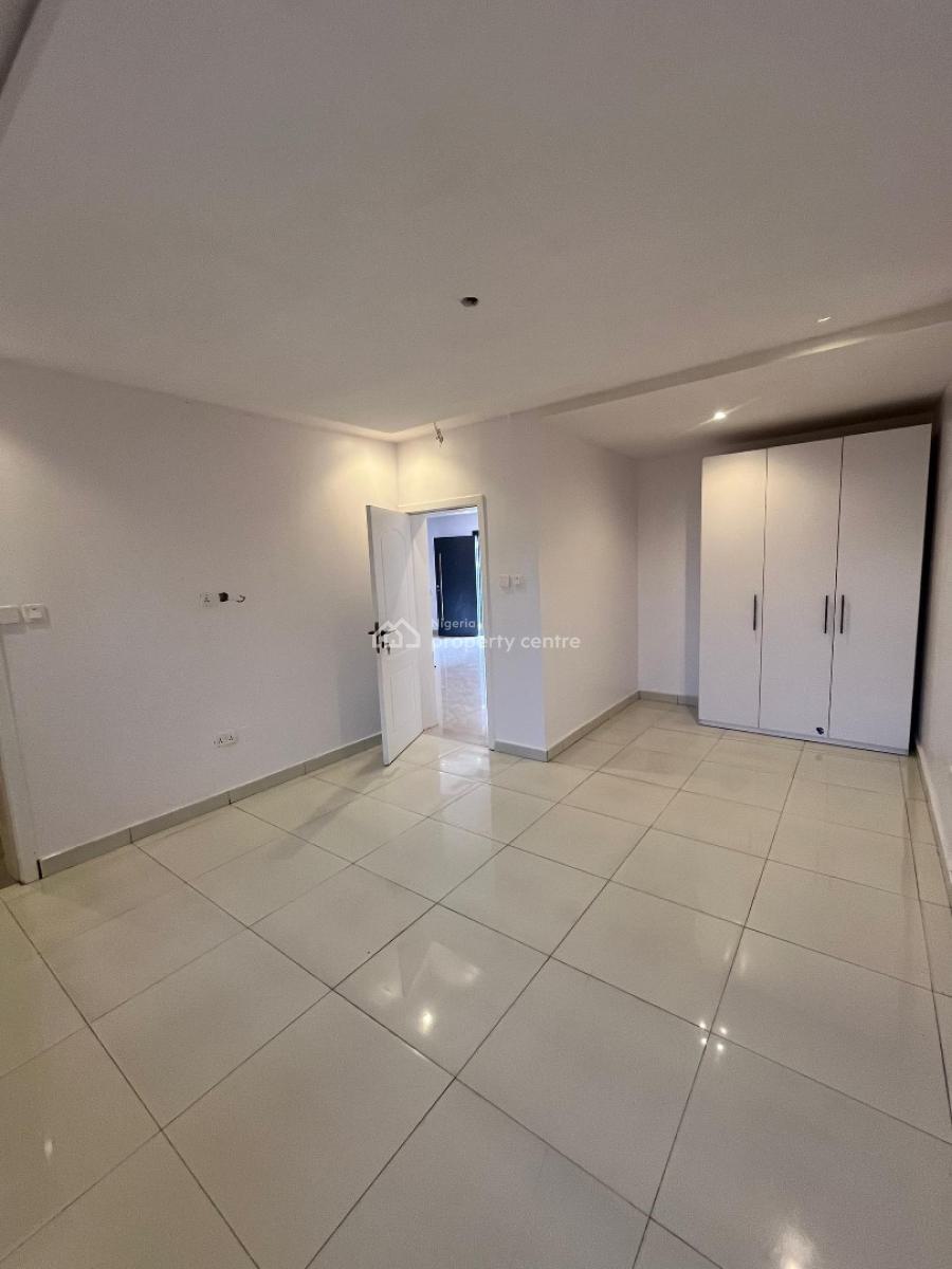 1 Bedroom Apartment, Lekki Phase 1, Lekki, Lagos, Flat / Apartment for Sale