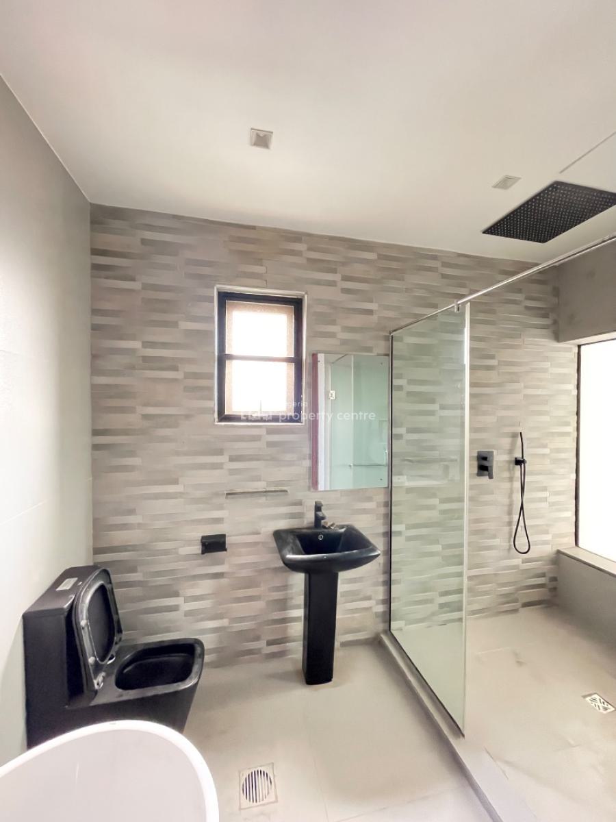 Well Built 3 Bedroom Apartment with Bq, Onikoyi, Ikoyi, Lagos, Flat / Apartment for Rent