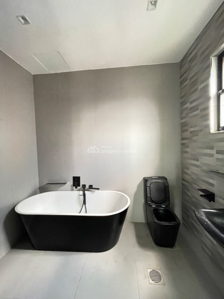 Well Built 3 Bedroom Apartment with Bq, Onikoyi, Ikoyi, Lagos, Flat / Apartment for Rent