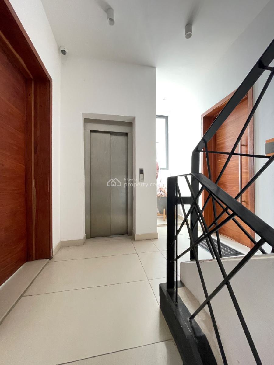 Well Built 3 Bedroom Apartment with Bq, Onikoyi, Ikoyi, Lagos, Flat / Apartment for Rent