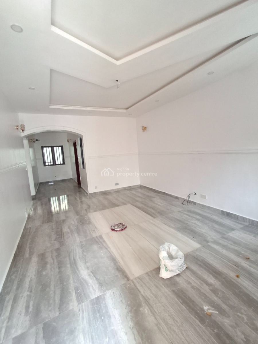 2bedroom Apartment, in a Well-secured Estate, Ikate Elegushi, Lekki, Lagos, Flat / Apartment for Rent