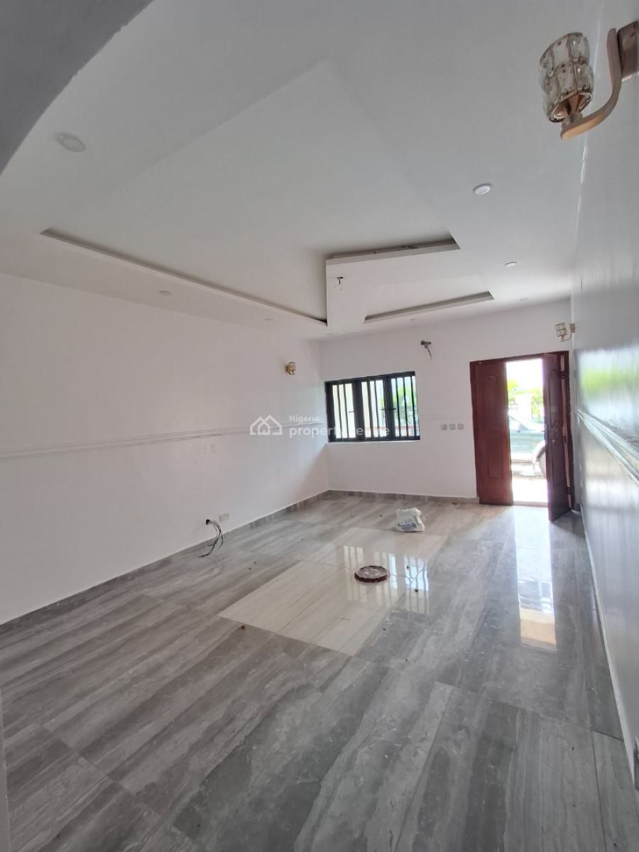 2bedroom Apartment, in a Well-secured Estate, Ikate Elegushi, Lekki, Lagos, Flat / Apartment for Rent