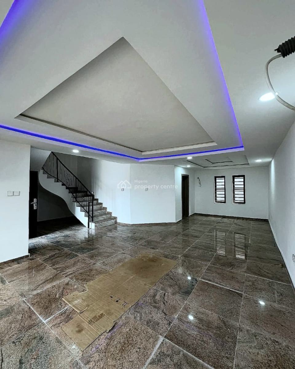 Lovely 4-bedroom Terrace Duplex with Pool & Bq, Ologolo, Lekki, Lagos, Terraced Duplex for Rent