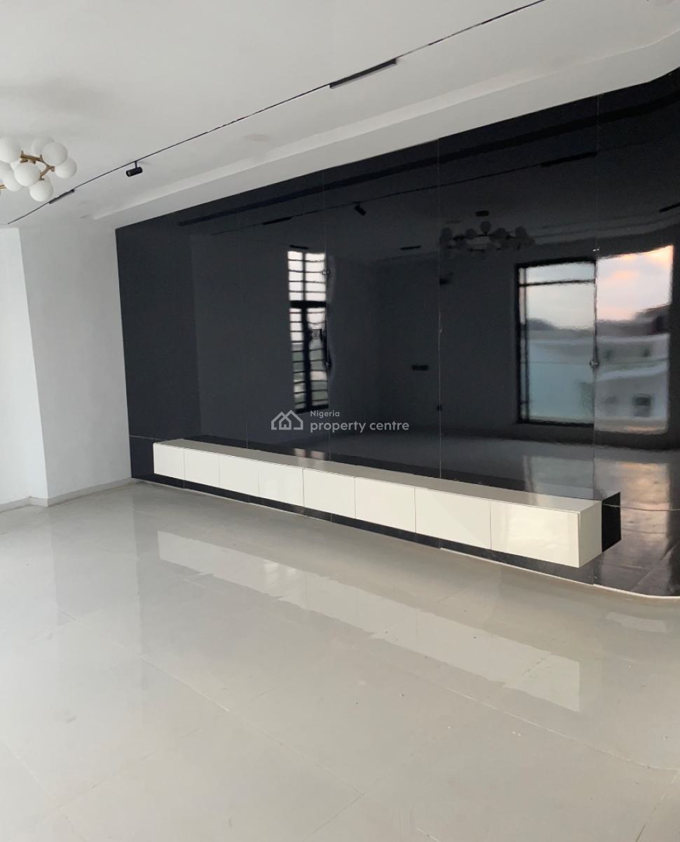 5 Bedroom Luxurious Fully Detached Duplex, Hampton Lake Estate, Chevron Drive, Alternative Route, Lekki, Lagos, Detached Duplex for Sale