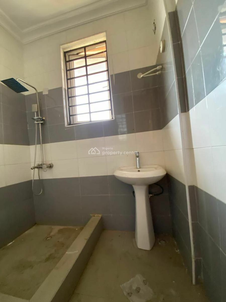 Luxurious Mini-flat Apartment Upstairs, with Fully Fitted Kitchen, Ikate, Lekki, Lagos, Mini Flat (room and Parlour) for Rent