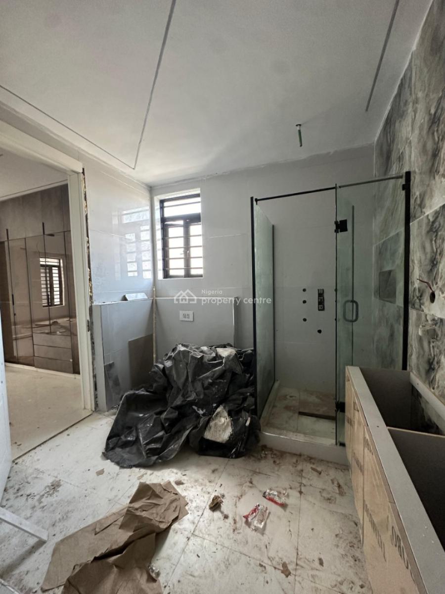 Spacious Massive Luxury 5bedroom Fully Detached, Secure Estate on Admiralty Wey Lekki Phase One, Lekki Phase 1, Lekki, Lagos, Detached Duplex for Sale