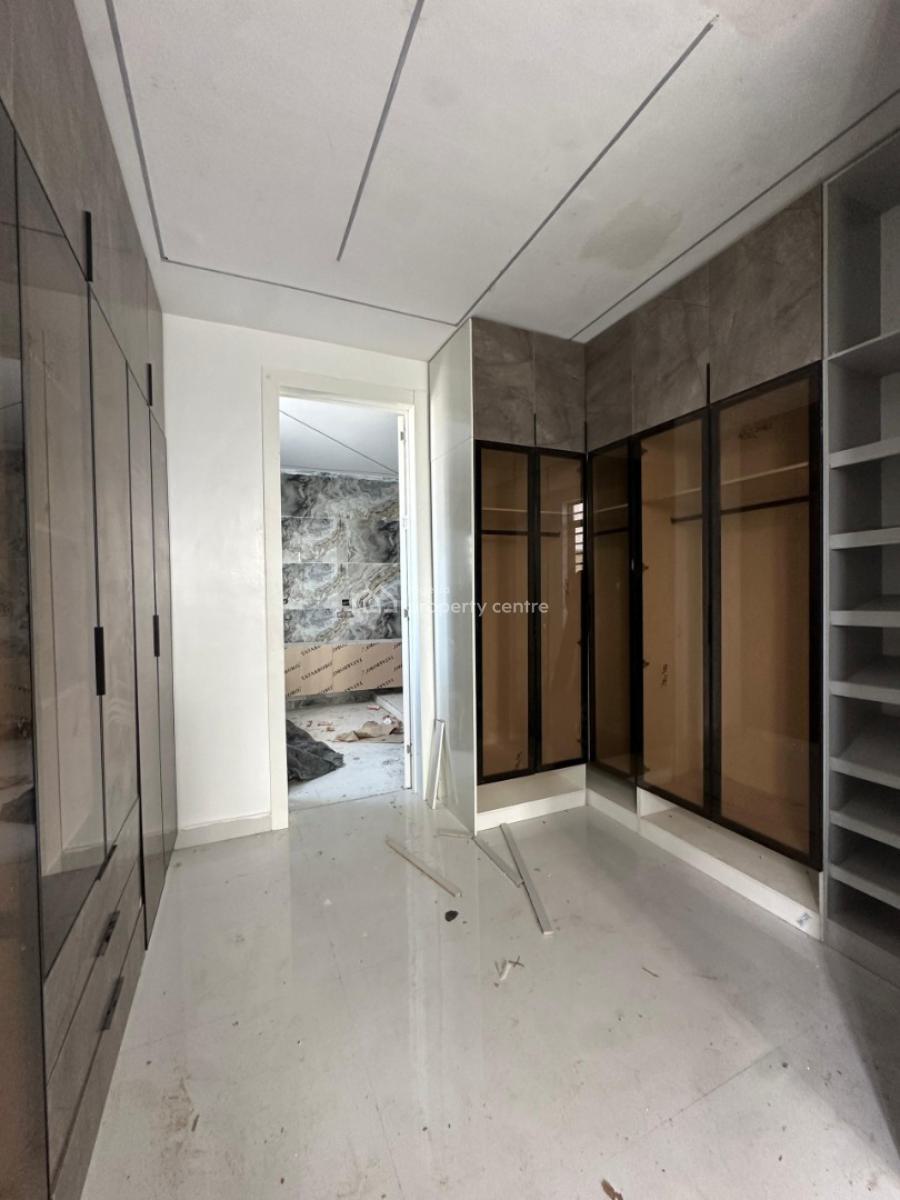 Spacious Massive Luxury 5bedroom Fully Detached, Secure Estate on Admiralty Wey Lekki Phase One, Lekki Phase 1, Lekki, Lagos, Detached Duplex for Sale
