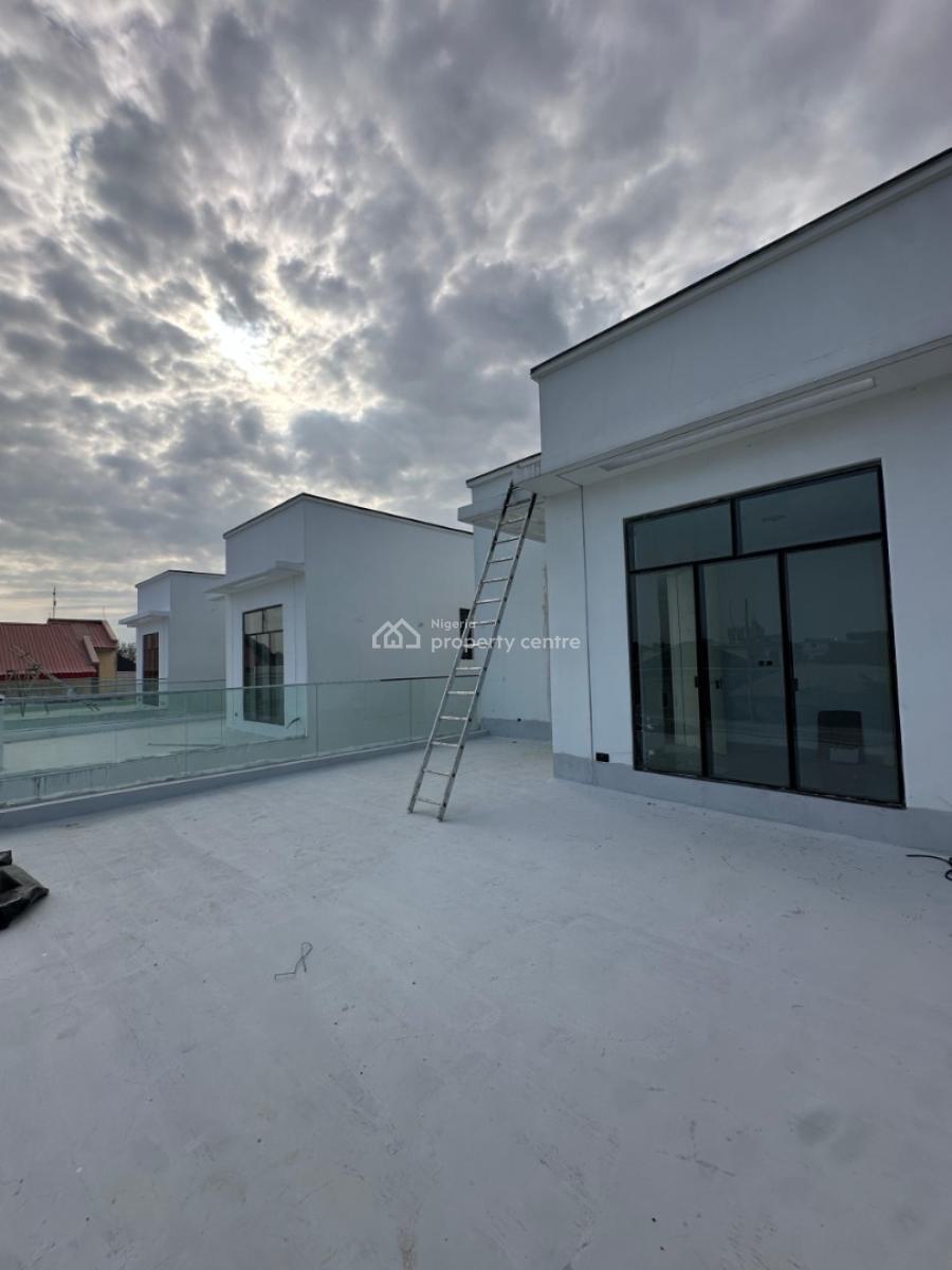 Spacious Massive Luxury 5bedroom Fully Detached, Secure Estate on Admiralty Wey Lekki Phase One, Lekki Phase 1, Lekki, Lagos, Detached Duplex for Sale