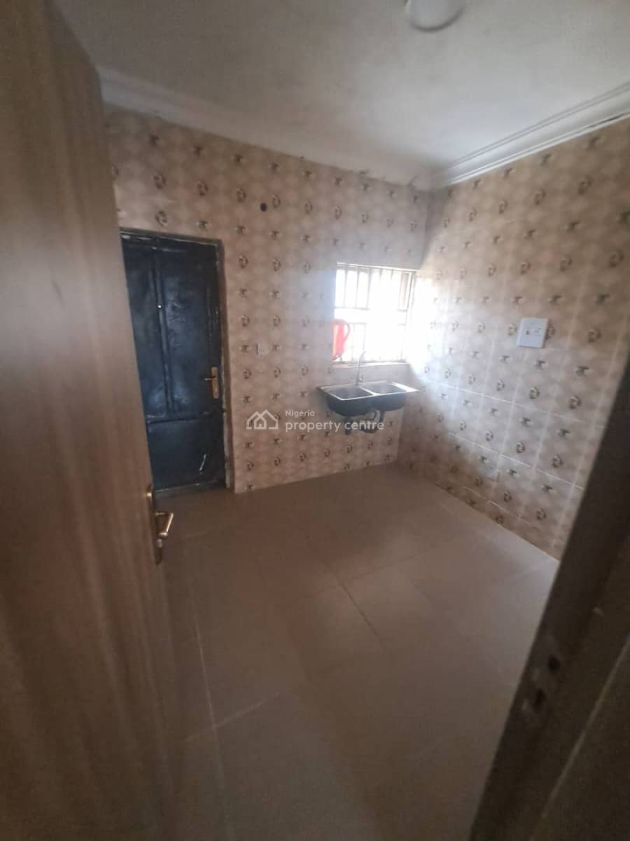 3 Bedroom Flat, Gra Phase 1, Magodo, Lagos, Flat / Apartment for Rent