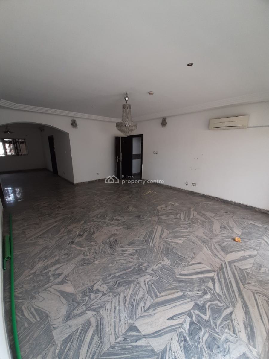 Serviced 3 Bedroom En-suite Flat with Fitted Kitchen/pantry, Cooker, H, Victoria Island (vi), Lagos, Flat / Apartment for Rent