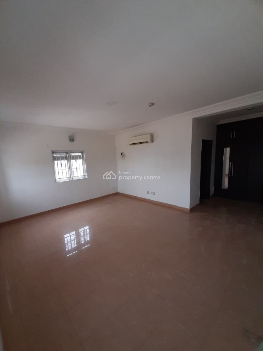 Serviced 3 Bedroom En-suite Flat with Fitted Kitchen/pantry, Cooker, H, Victoria Island (vi), Lagos, Flat / Apartment for Rent