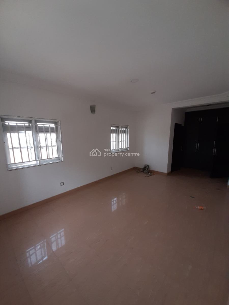 Serviced 3 Bedroom En-suite Flat with Fitted Kitchen/pantry, Cooker, H, Victoria Island (vi), Lagos, Flat / Apartment for Rent
