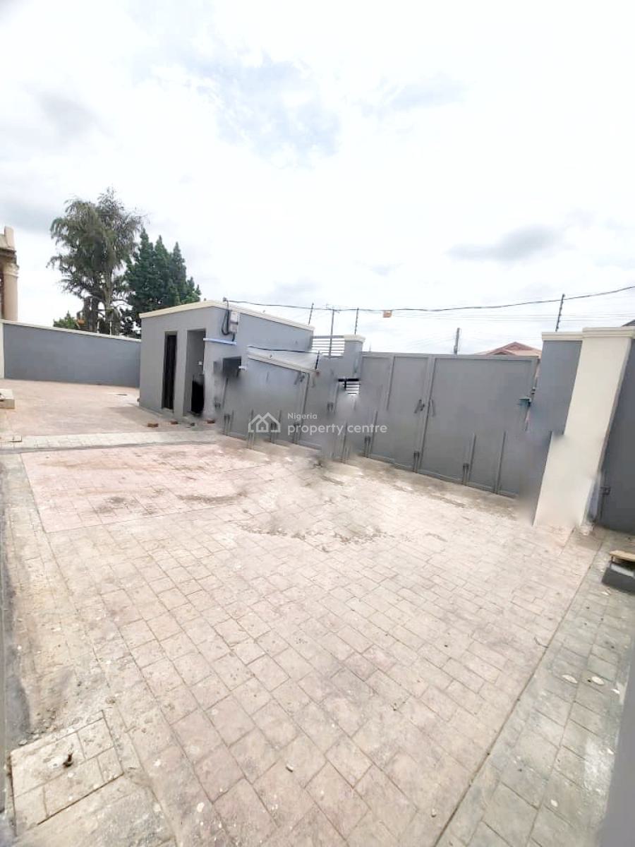 a Well Maintained Spacious 5 Bedroom Fully Detached Duplex, Gra Phase 2, Magodo, Lagos, Detached Duplex for Rent
