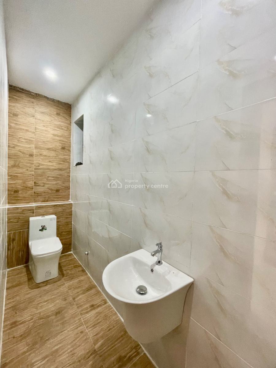 Luxury 3 Bedroom Apartment with Elevator, Lekki Phase 1, Lekki, Lagos, Flat / Apartment for Sale