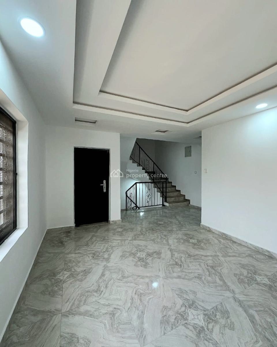 Spacious 4-bedroom Terrace Duplex + Bq with Pool, Ologolo, Lekki, Lagos, Terraced Duplex for Rent