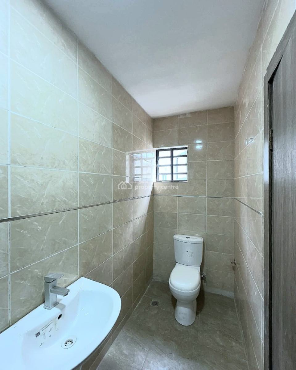 Spacious 4-bedroom Terrace Duplex + Bq with Pool, Ologolo, Lekki, Lagos, Terraced Duplex for Rent