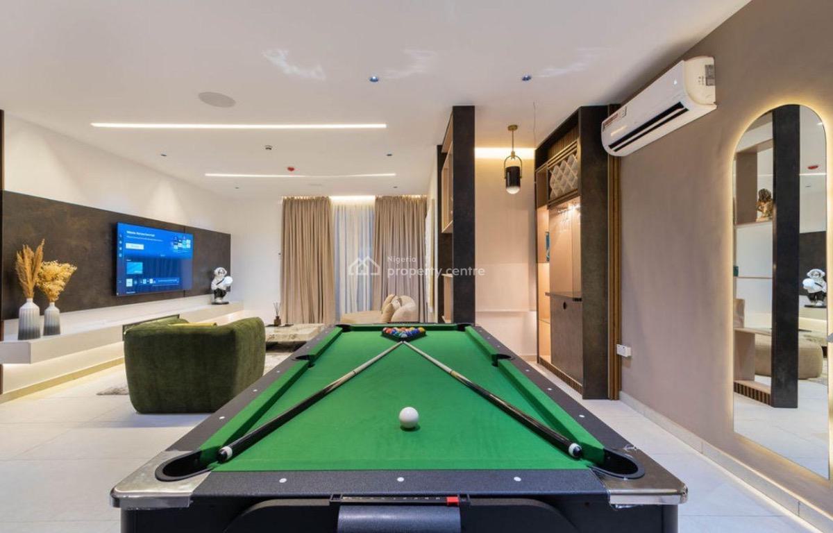 Beautiful 2 Bedroom Apartment, Lekki Phase 1, Lekki, Lagos, Flat / Apartment Short Let