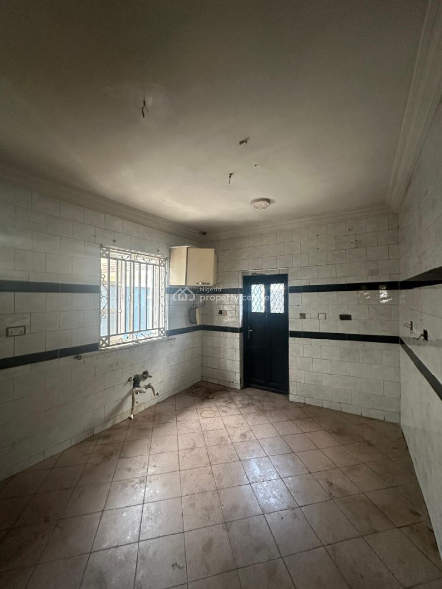 4 Bedroom Detached House with Bq., Lekki Phase 1, Lekki, Lagos, Detached Duplex for Rent